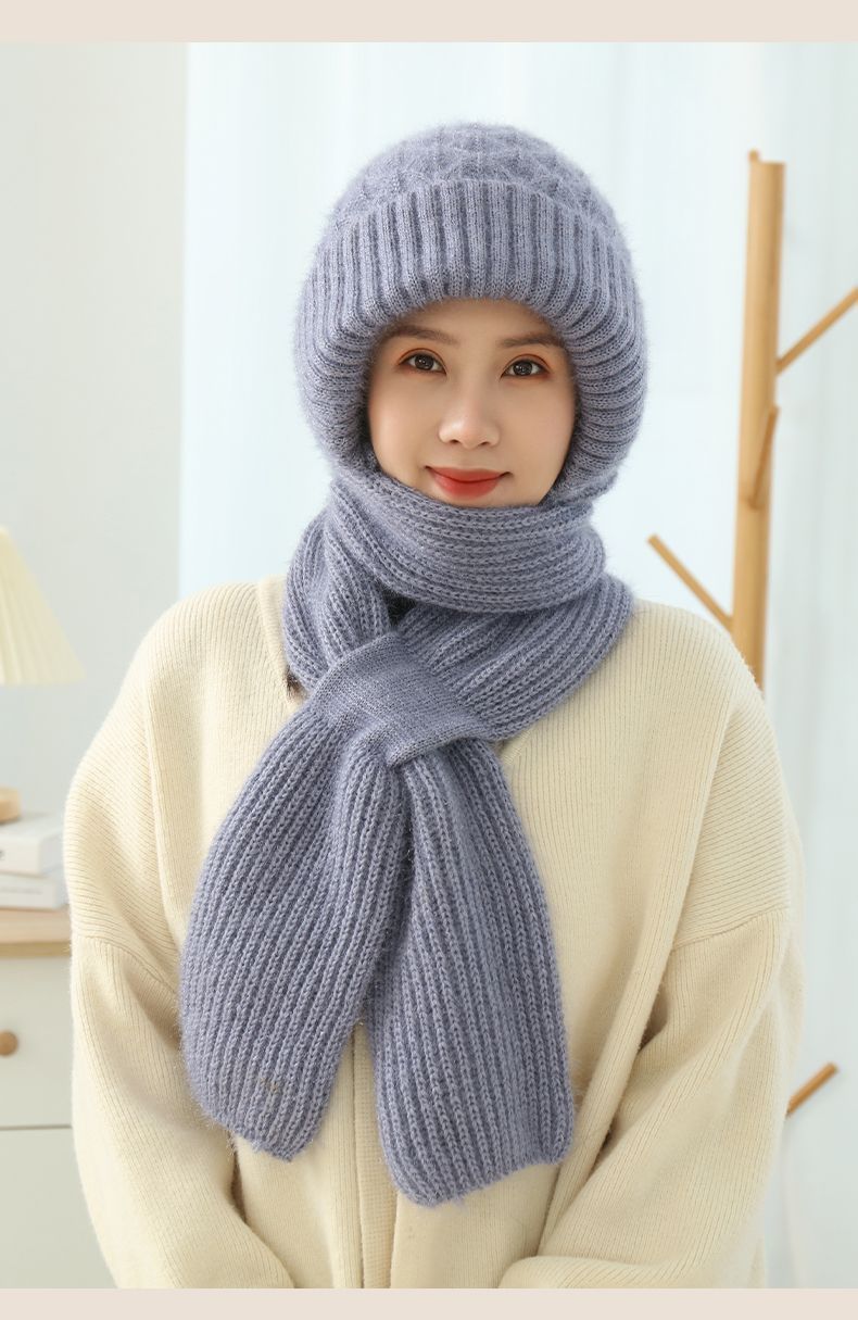 Women’s Fleece-Lined Winter Hat & Knitted Scarf Set
