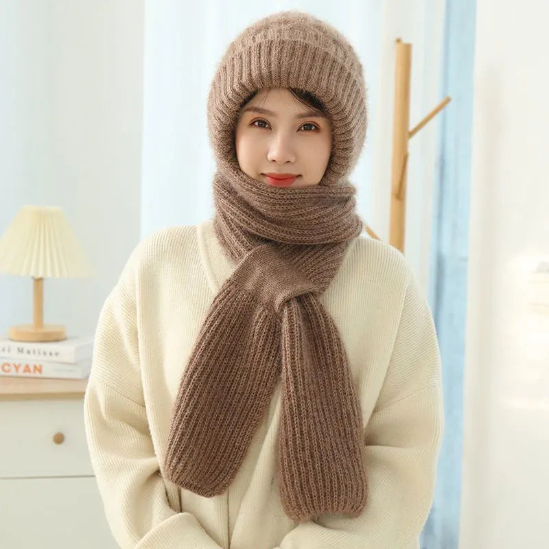 Women’s Fleece-Lined Winter Hat & Knitted Scarf Set