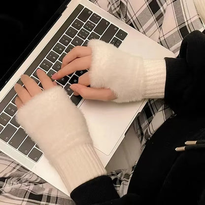 Women’s Fingerless Gloves